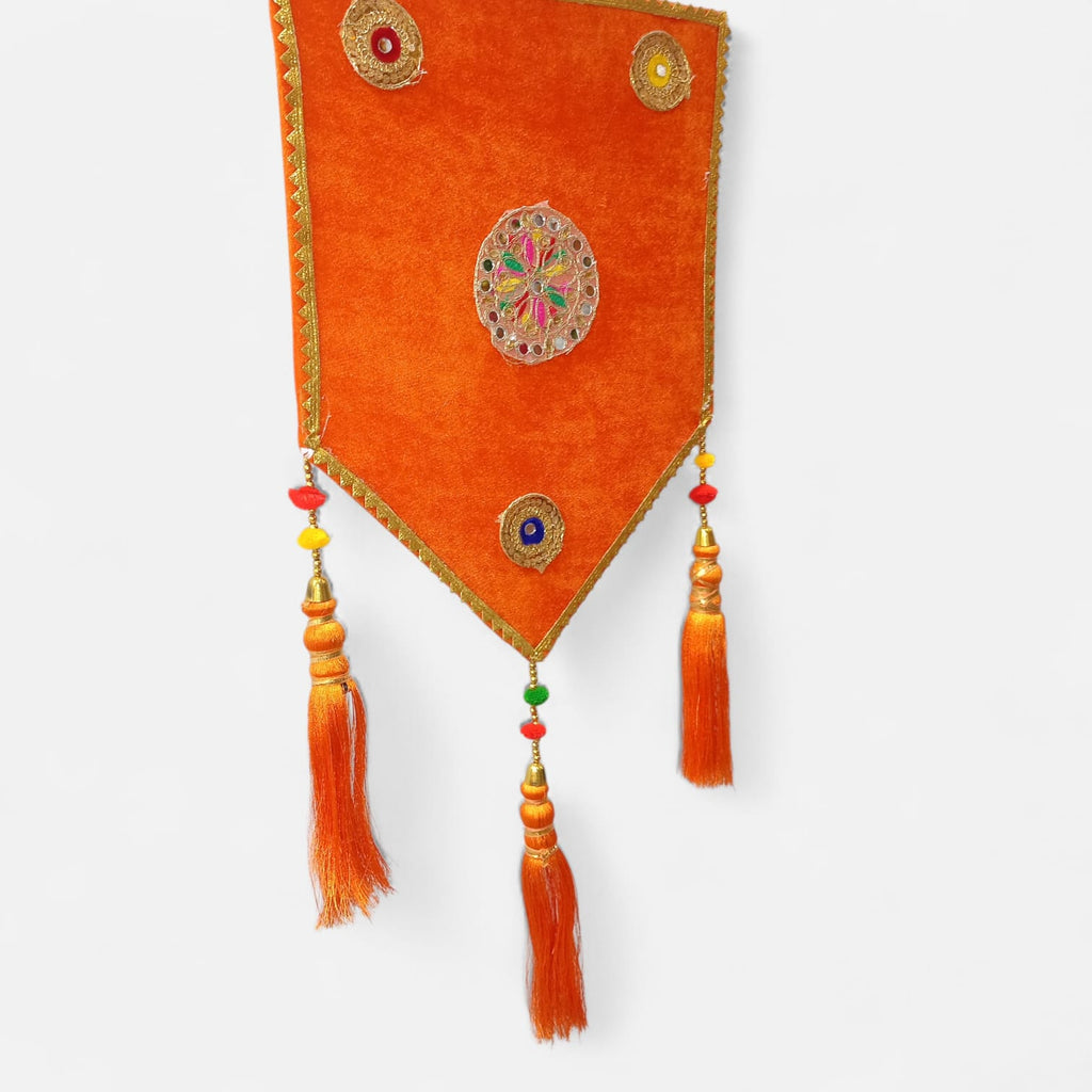 Senil Velvet Hanging with Tassels (Pack of 6)