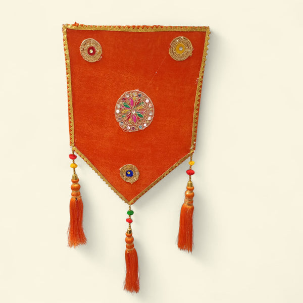 Senil Velvet Hanging with Tassels (Pack of 6)