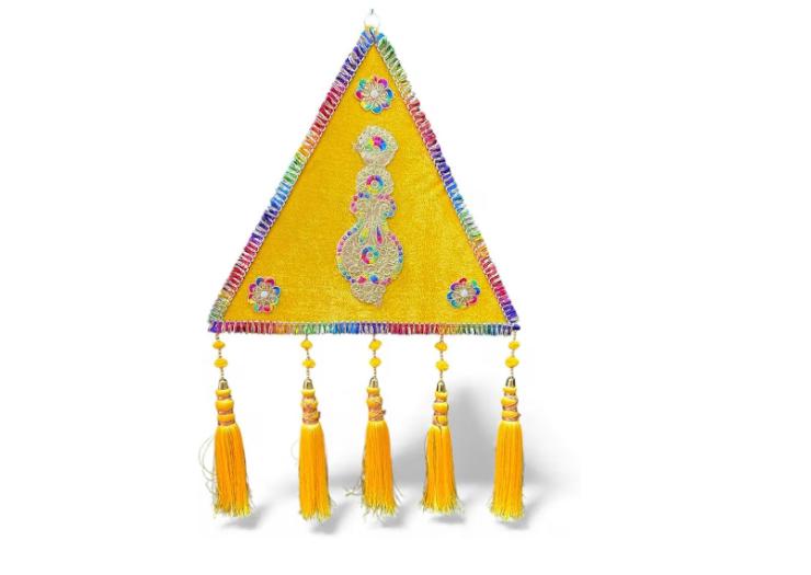 Tikona Velvet Hanging with Tassels (Pack of 10)